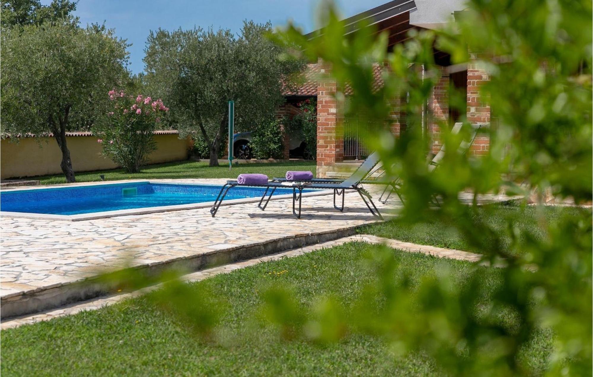 Shirin Holiday home Porec