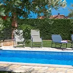 Villa Shirin